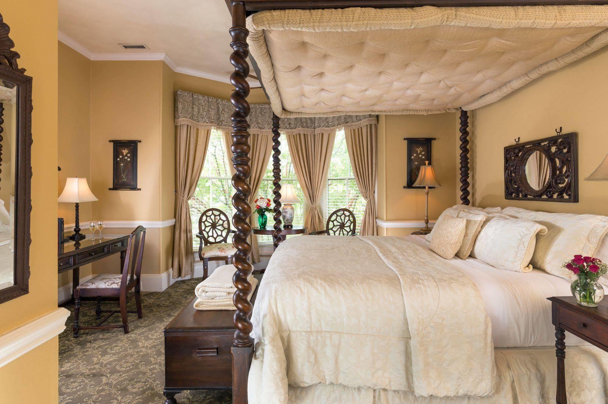 Bed and Breakfast The Aerie à New Bern Extérieur photo