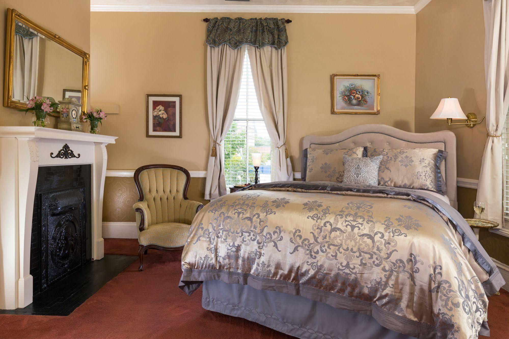 Bed and Breakfast The Aerie à New Bern Extérieur photo